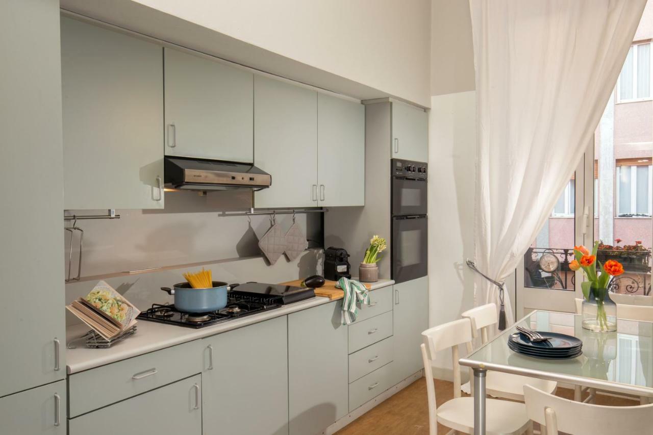 Daplace - Renzo Apartment Milano Exteriör bild